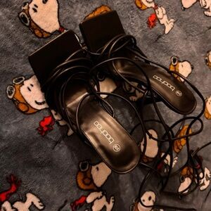 Boohoo Sleek Black Wrap Heels